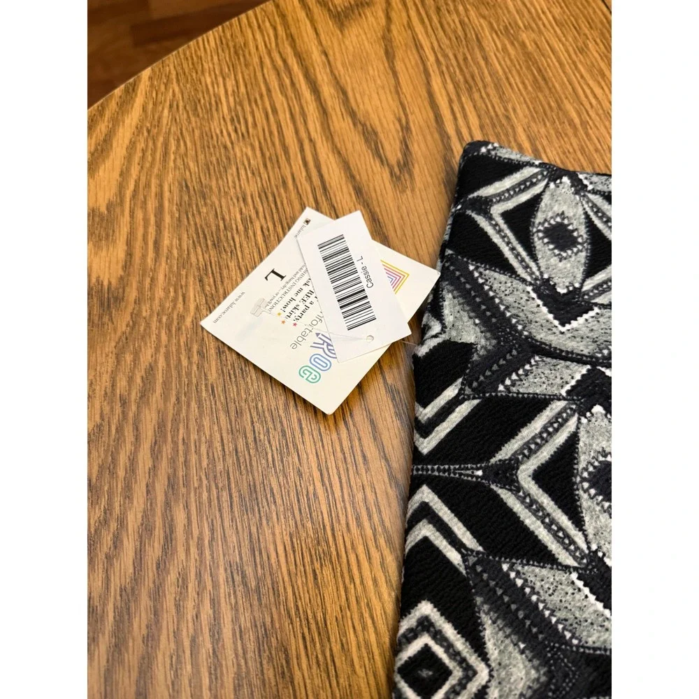N/A lularoe cassie